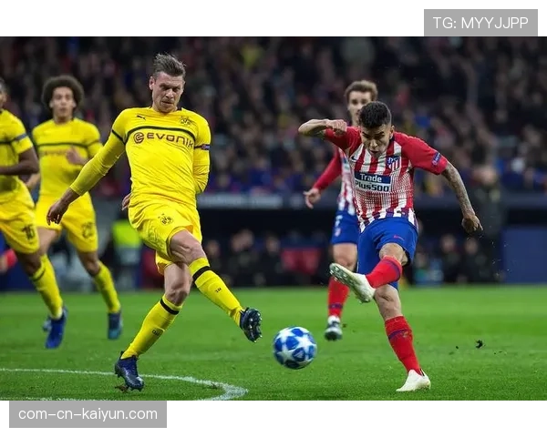 多特蒙德后防新援表现稳定 干练解围化解险情